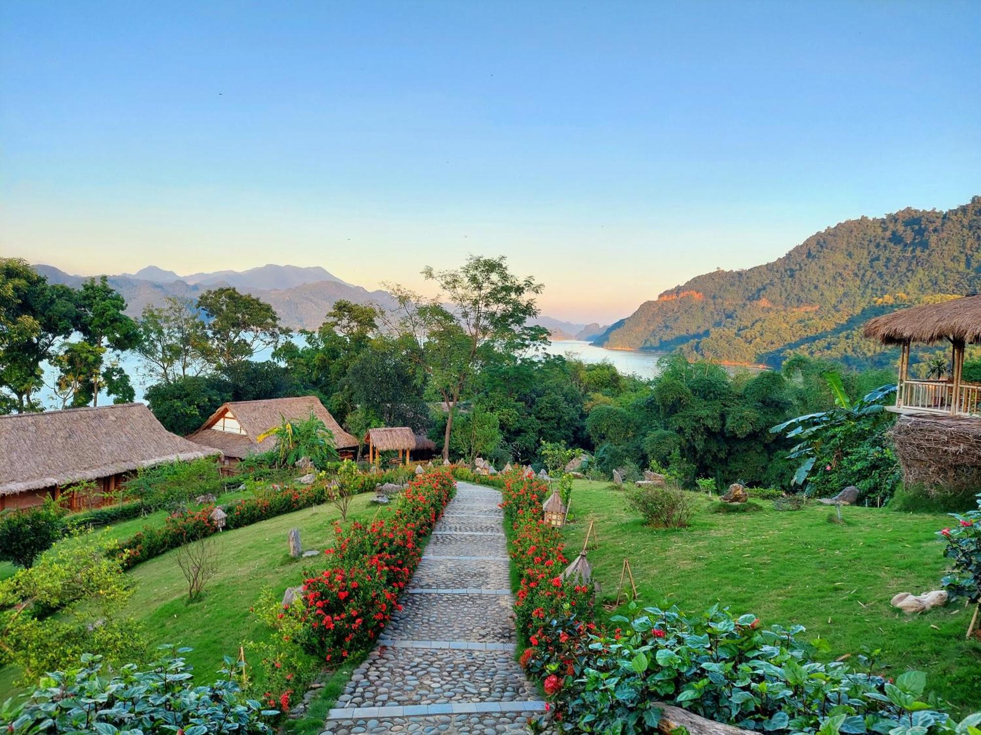 Mai Chau Hideaway Lake Resort Exterior foto